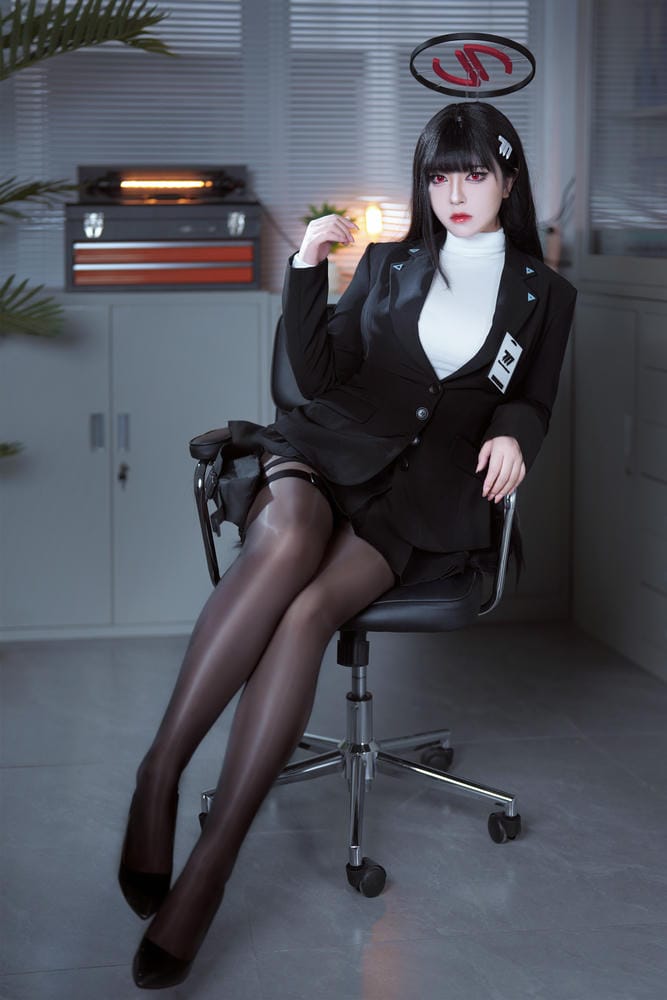 半半子 - 碧蓝档案 调月莉音 [60P8V-477M] 1 (2).jpg